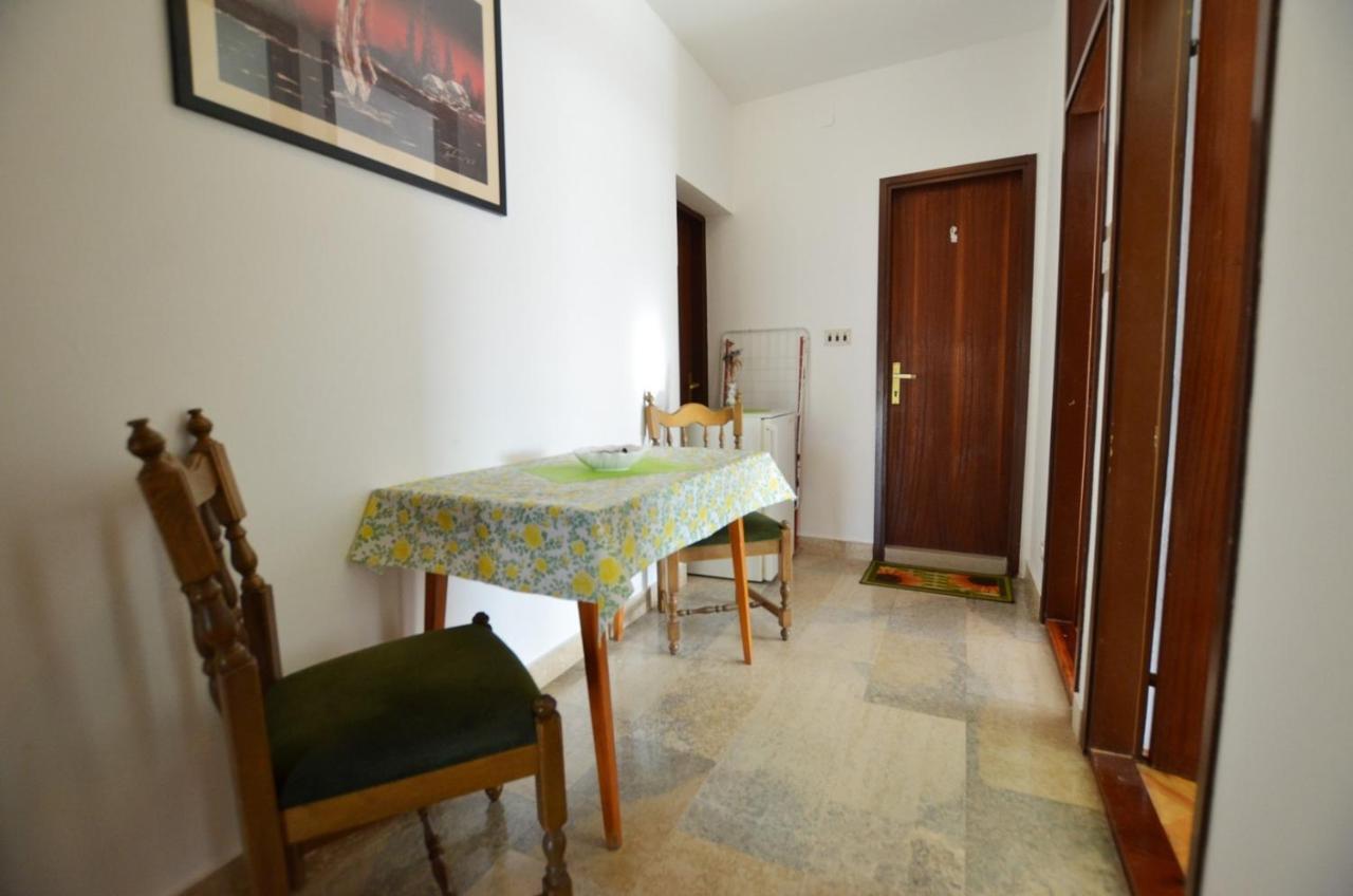 Miro Apartments Kanfanar Buitenkant foto